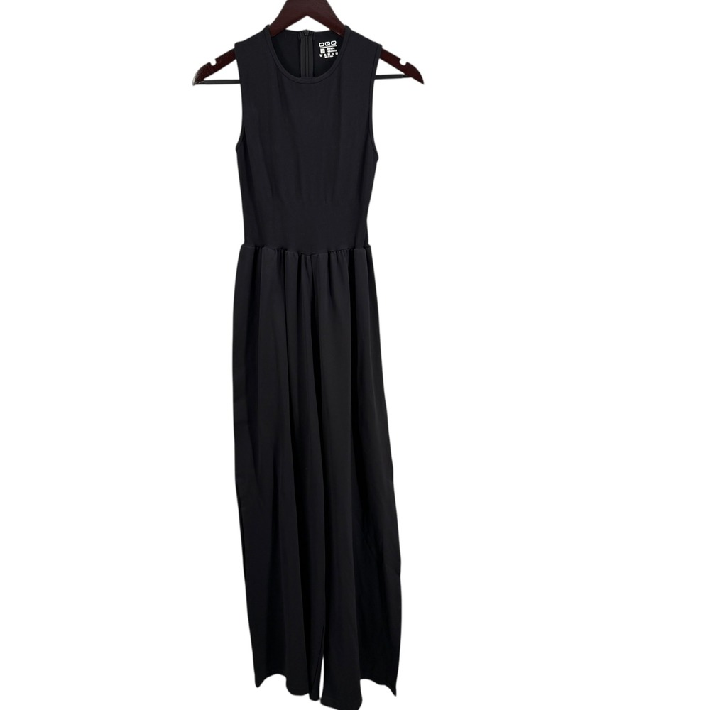 OQQ Black Sleeveless Jumpsuit M Stretch Nylon Spandex Activewear Straight Leg
